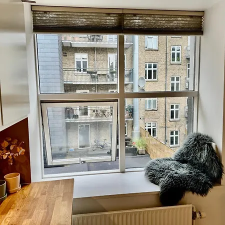 Med Tag-terrasse Apartman *